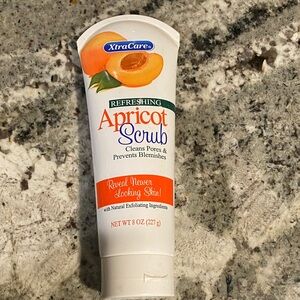 XtraCare Apricot Scrub